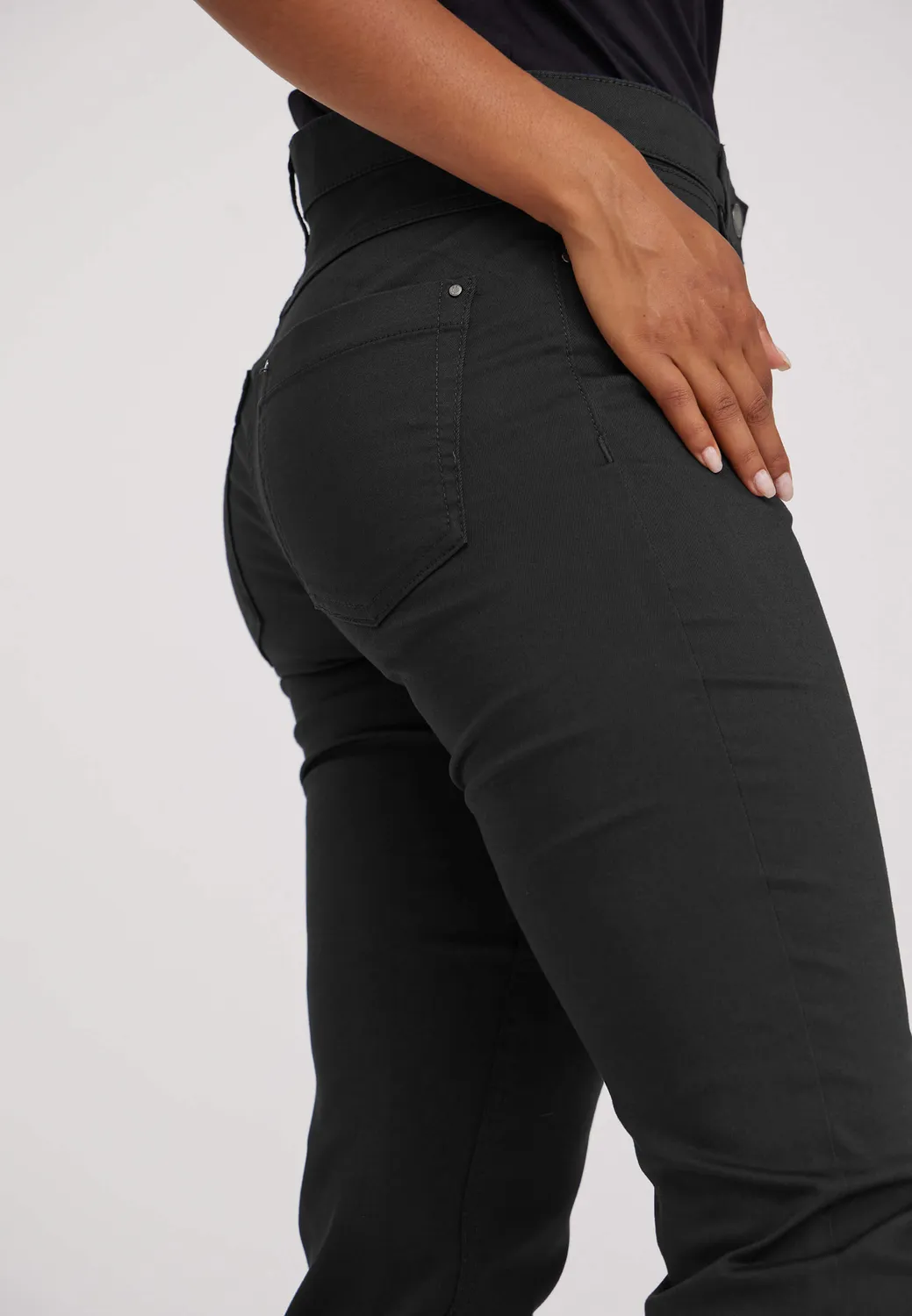 Laurie Charlotte Regular SL broek zwart stretch