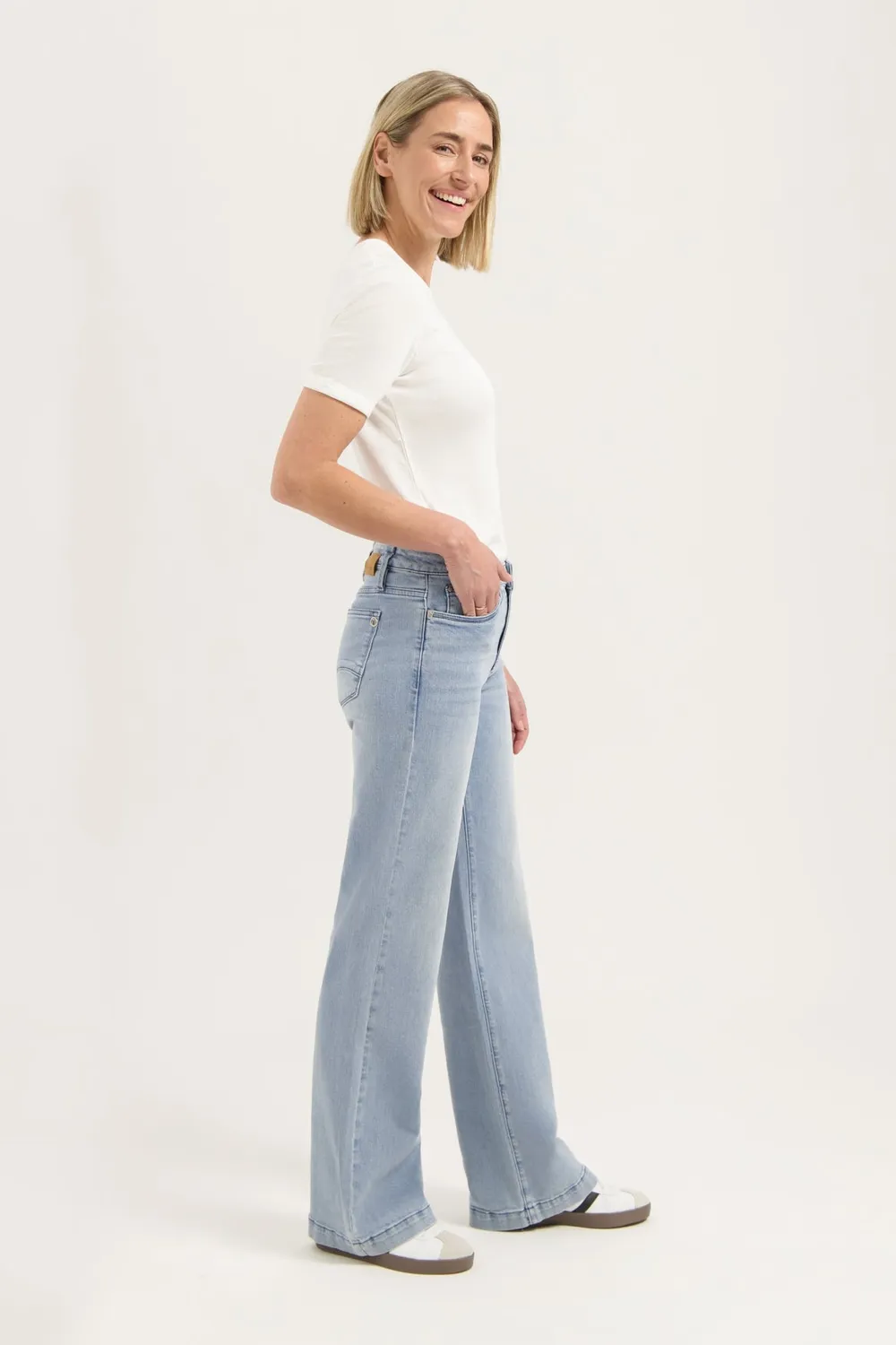 Florez Sophie straight jeans Cloudy Blue mid-waist