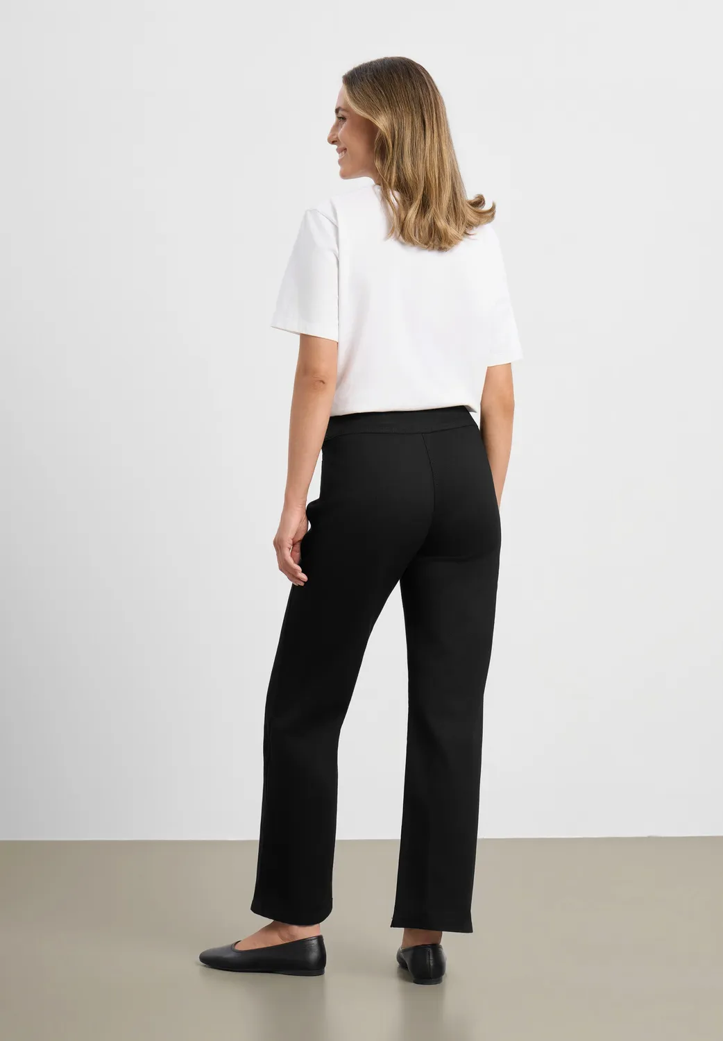 Laurie Thea Straight SL broek Black korte pijp