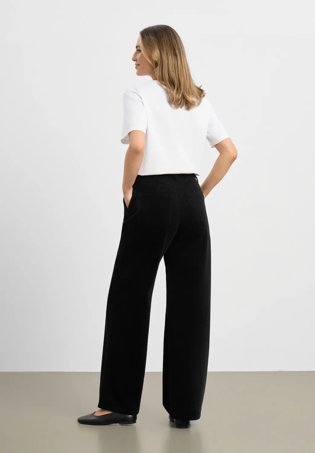 Laurie Charm Loose Corduroy ribbroek zwart medium