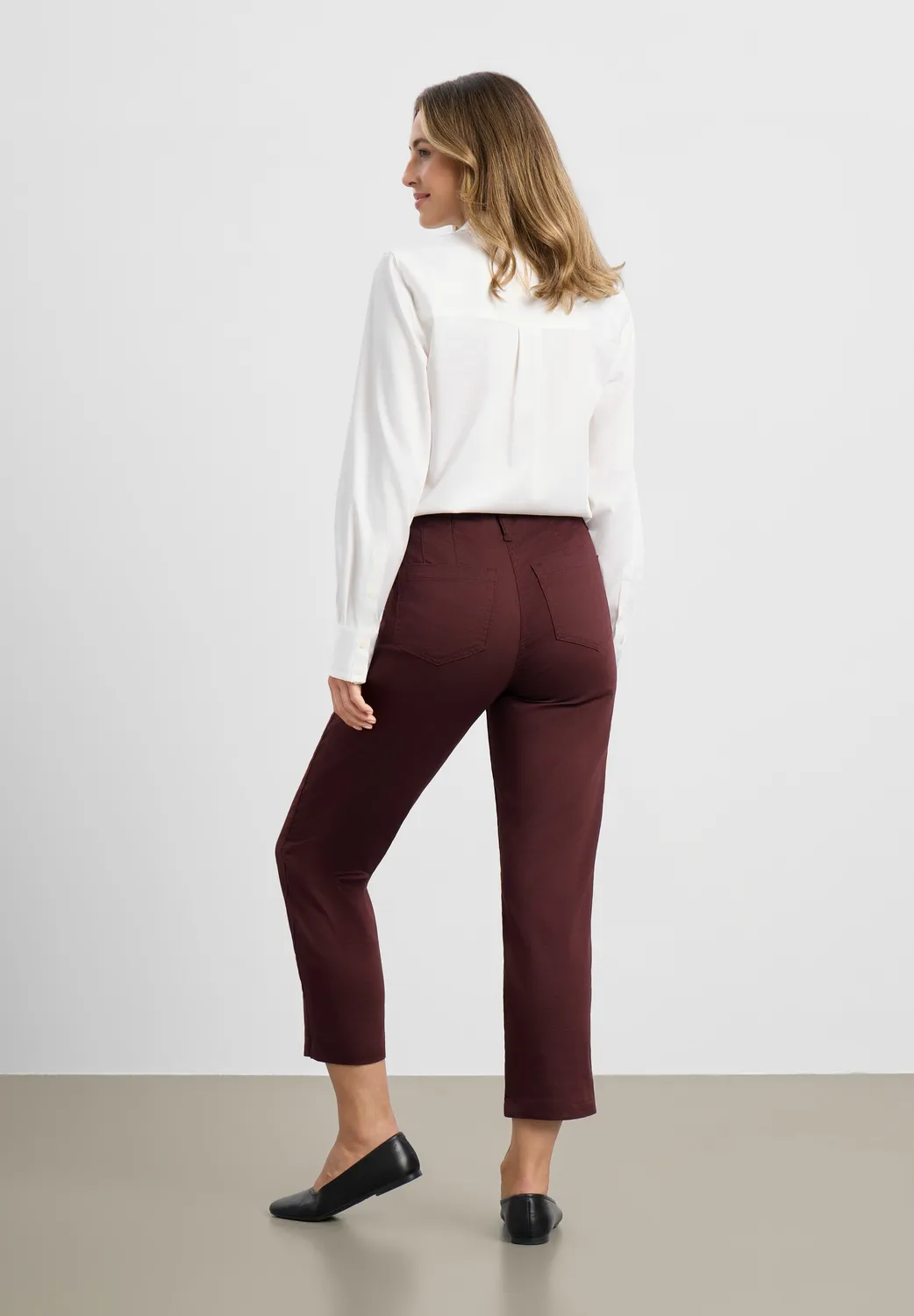 Laurie Patricia Regular CL damesbroek Dark Plum stretch