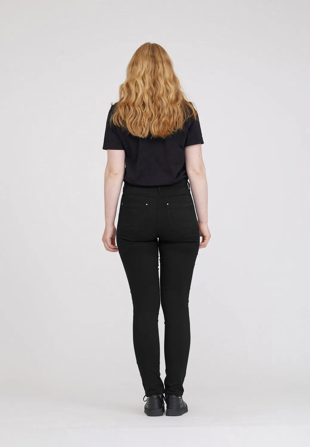 Laurie Laura Slim broek zwart katoen stretch