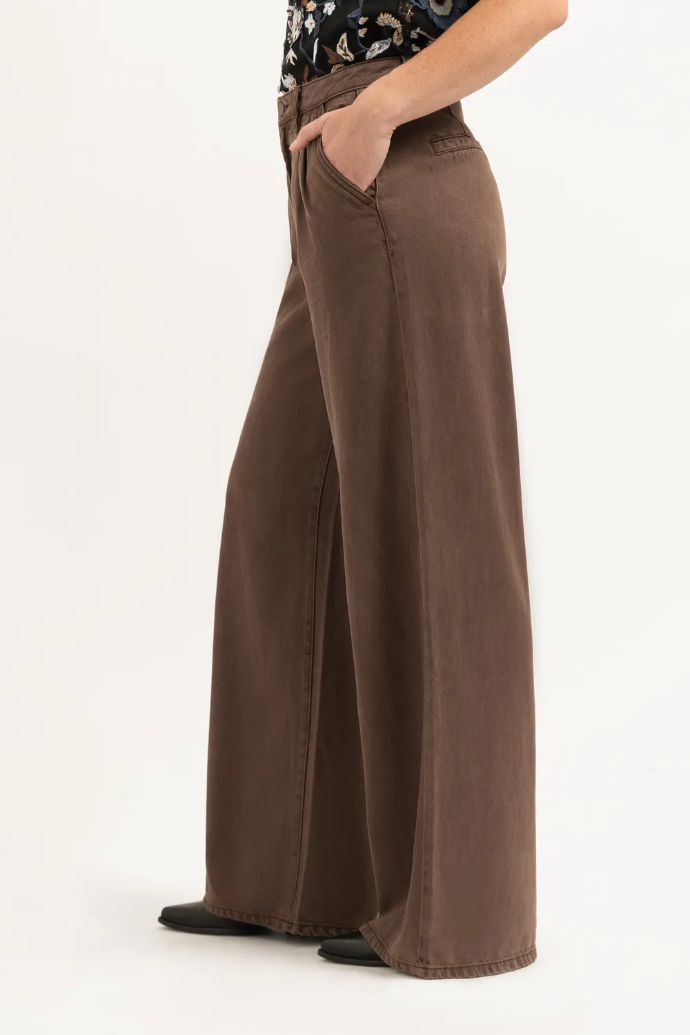 Florez Gina Loose jeans Brown losse fit bruin
