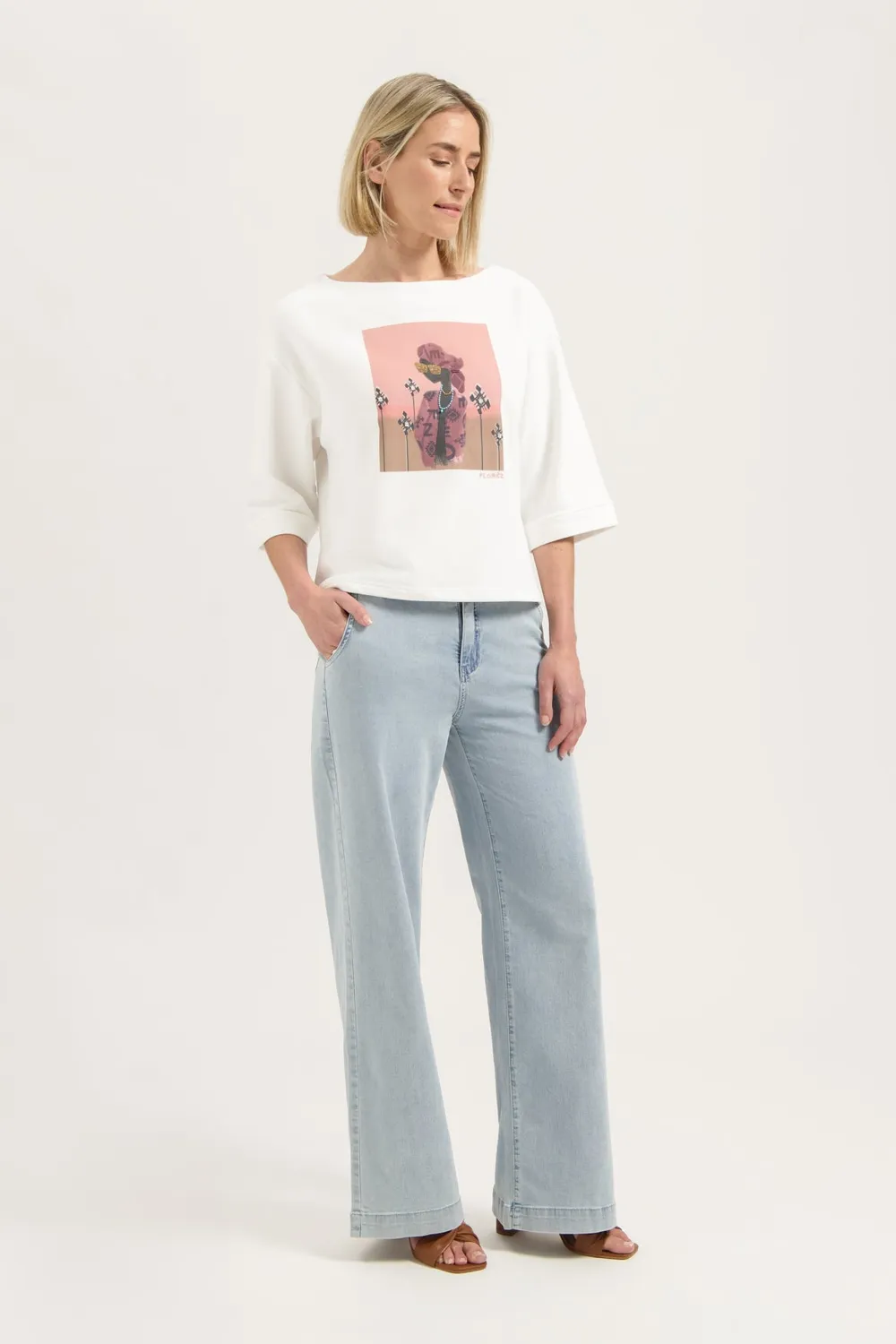 Florez Angela loose jeans soft blue wijd