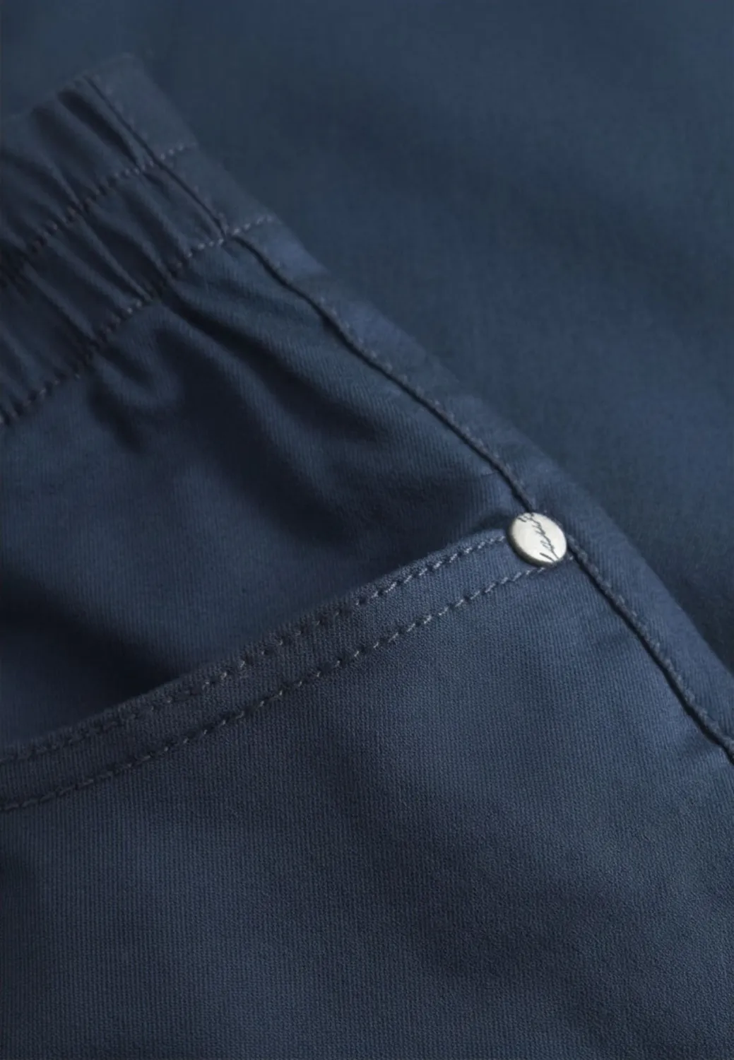Laurie Ellie Relaxed SL damesbroek Navy 69 cm