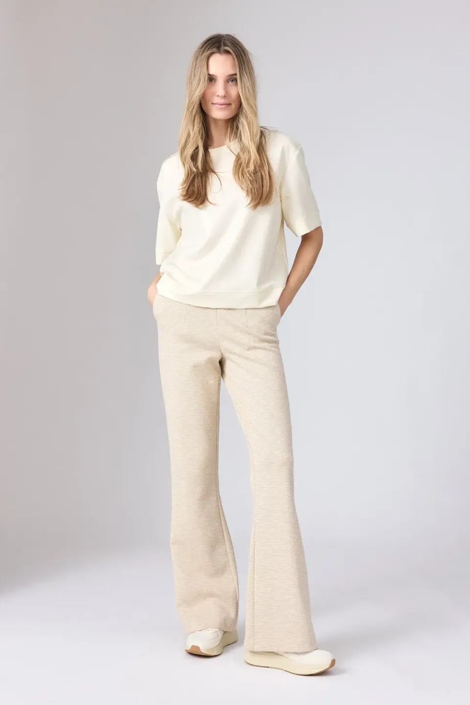 Corel Boa Flare Jaquard Lurex broek camel glans