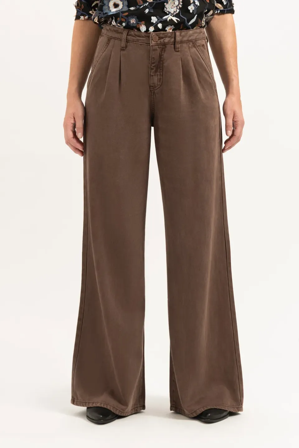 Florez Gina Loose jeans Brown losse fit bruin